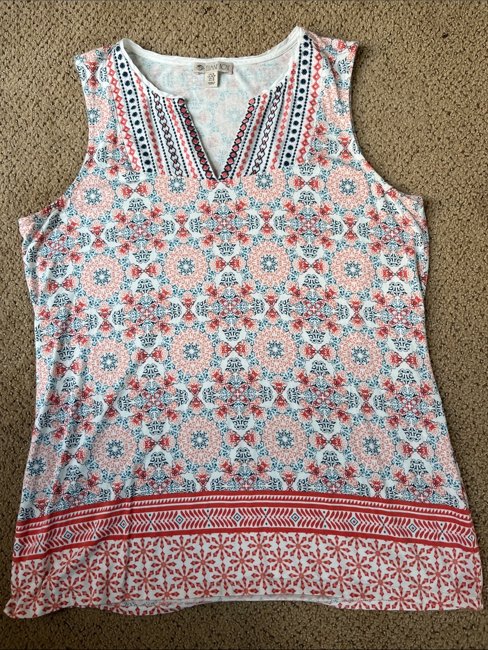 Eliane Rose Sleeveless Geo Floral V-Notch Tank in Coral & Navy